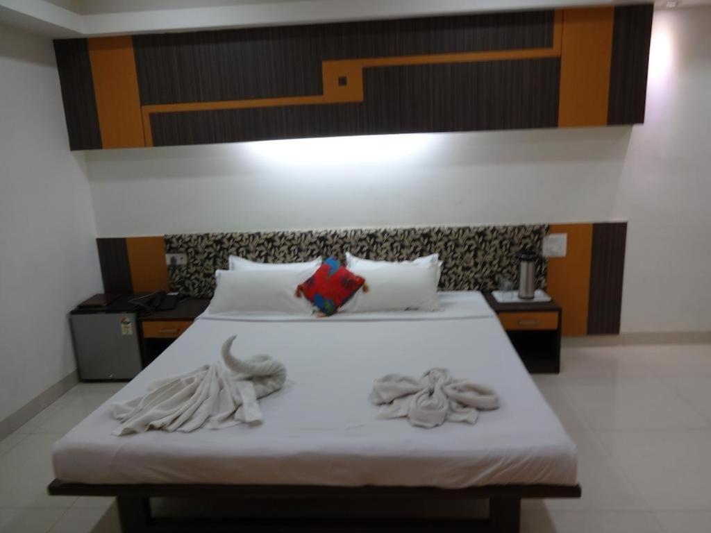 Hotel Grand Suites อินดอร์ ภายนอก รูปภาพ