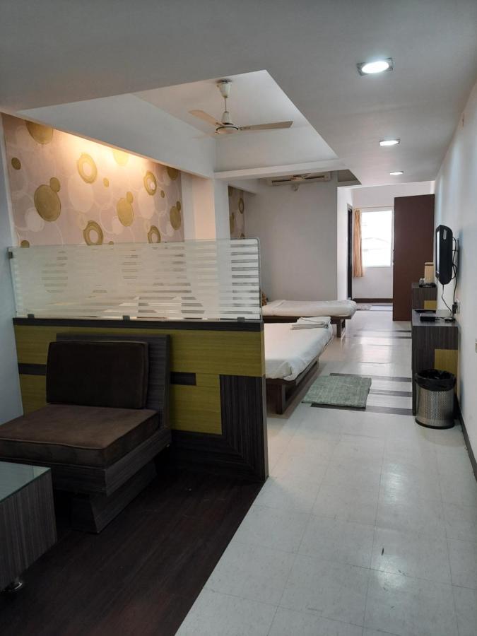 Hotel Grand Suites อินดอร์ ภายนอก รูปภาพ