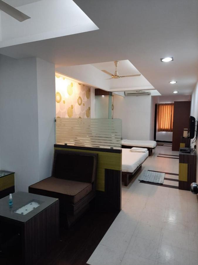 Hotel Grand Suites อินดอร์ ภายนอก รูปภาพ