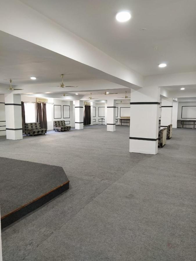 Hotel Grand Suites อินดอร์ ภายนอก รูปภาพ