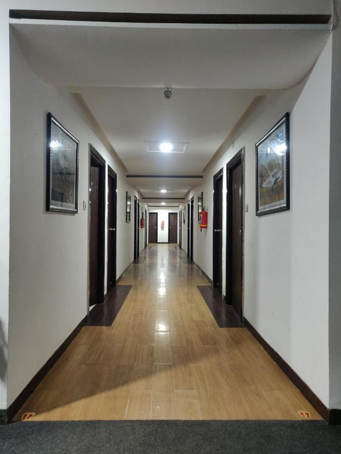 Hotel Grand Suites อินดอร์ ภายนอก รูปภาพ